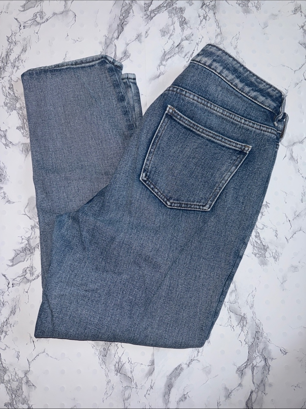 PacSun Mom Jeans Medium-Light Wash Size 28